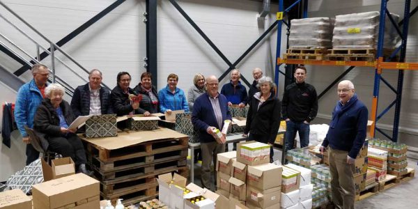 SHOE Voorbereiden kerstpakketten 2018 (1)